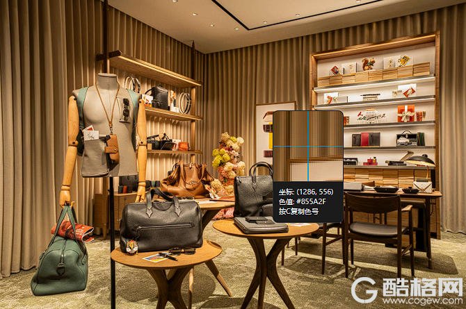 万宝龙于上海兴业太古汇概念精品店举办Showroom 致敬皮具工艺百年传承