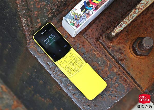 诺基亚8110 4G复刻版图赏：499元重拾经典