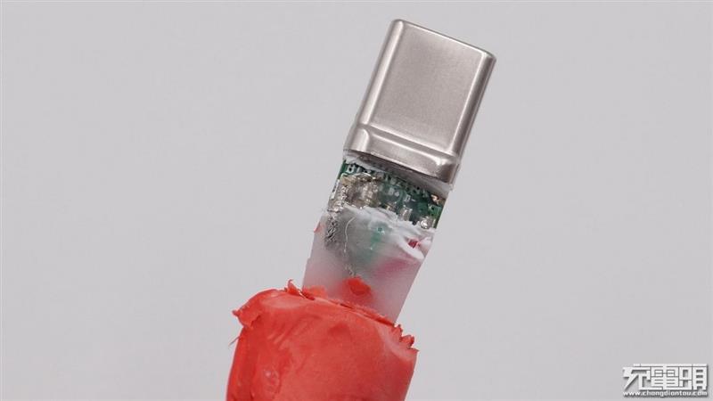 19元一条：坚果Type-C彩虹数据线拆解