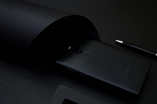 魅族Note 8官方图赏：黑蓝紫红四色齐飞