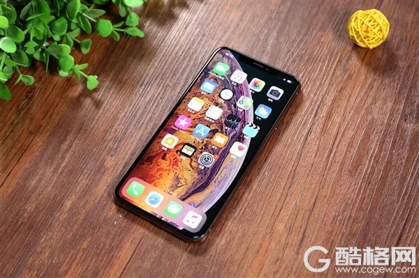 iPhone需求低迷 苹果被迫采取一系列罕见营销策略